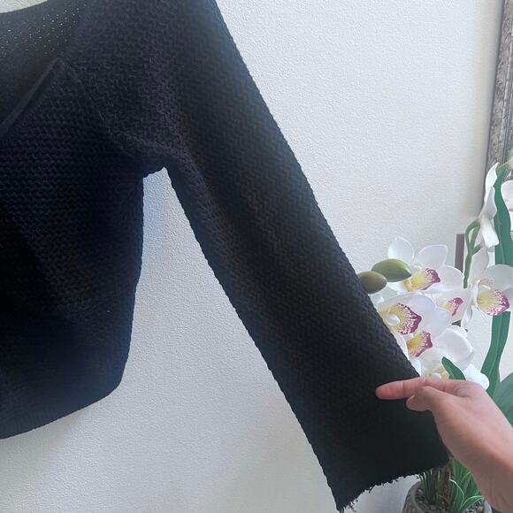 FREE PEOPLE Beach Crochet Knit Crop Tops Long Sleeve Black Women's Size L - Picture 5 of 7